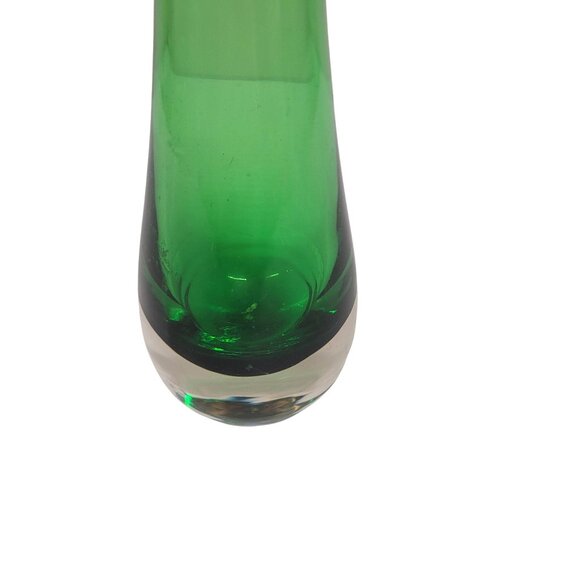 Vintage Bud Vase Emerald Green Art Glass MCM Scandinavian Style Slim Neck - Picture 3 of 5